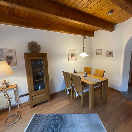 Ferienhaus Henny: 6 Geh-Minuten Vom Hafen. Privater Garten Jemgum Luaran gambar